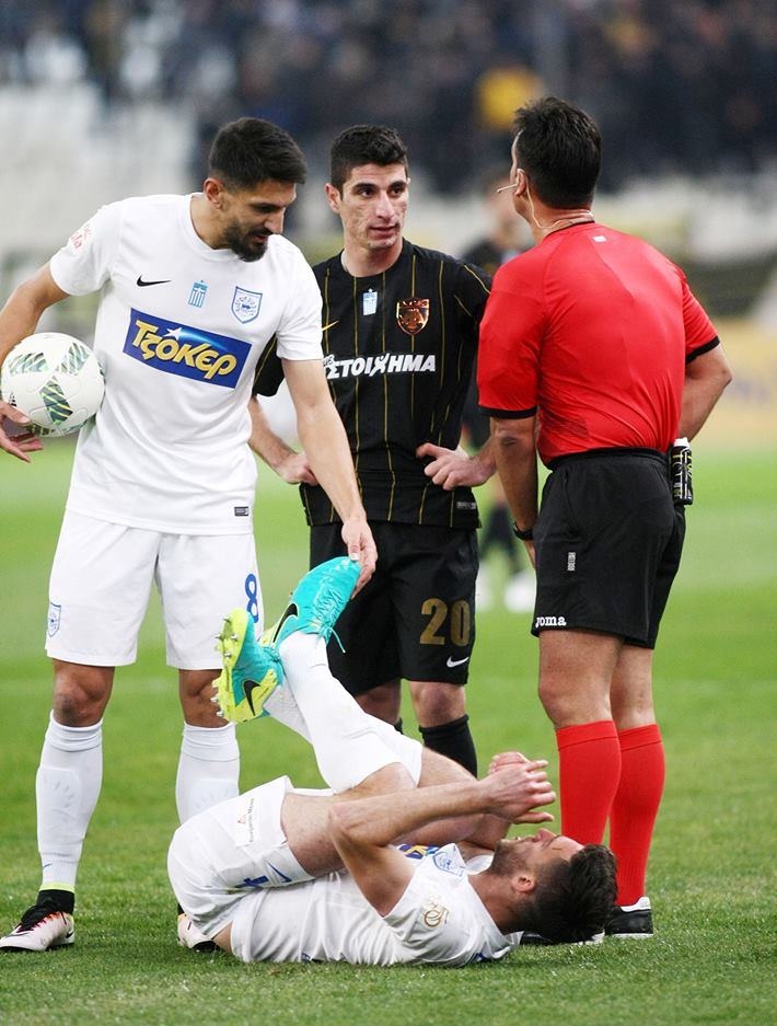 Καρέ-καρέ η κουτουλιά αλά Ζιντάν του Αραβίδη! (photos)