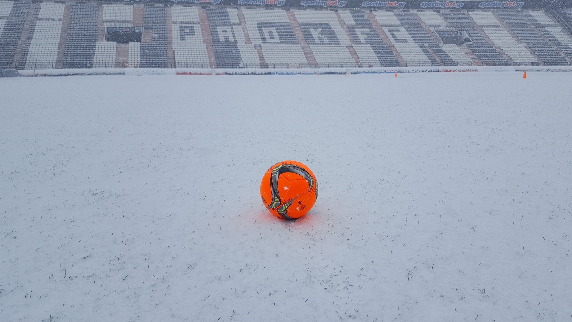 Το… έστρωσε στην Τούμπα (photos+video)