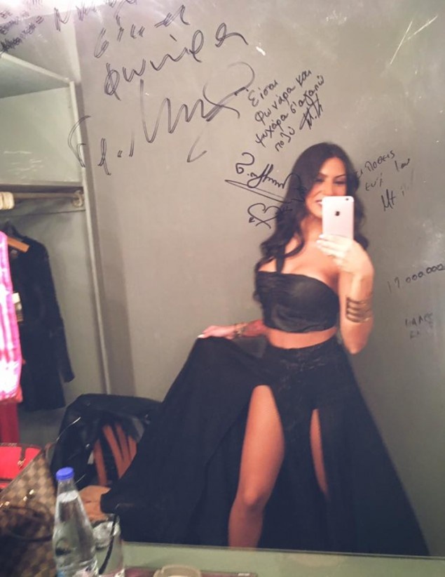 Αυτή την καυτή Ελληνίδα κυκλοφορεί γνωστός ποδοσφαιριστής (photos)