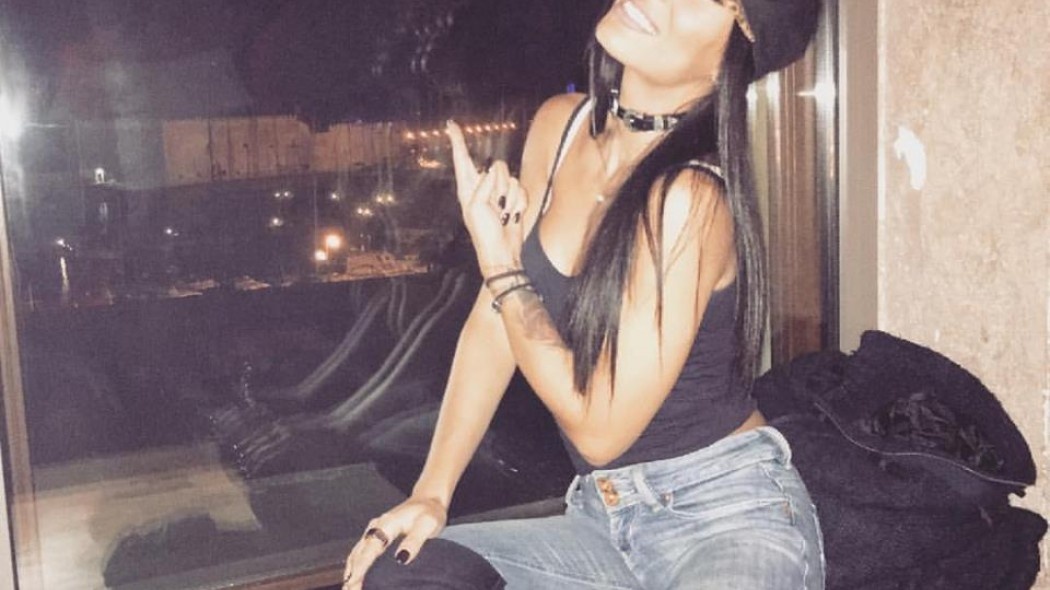 Αυτή την καυτή Ελληνίδα κυκλοφορεί γνωστός ποδοσφαιριστής (photos)