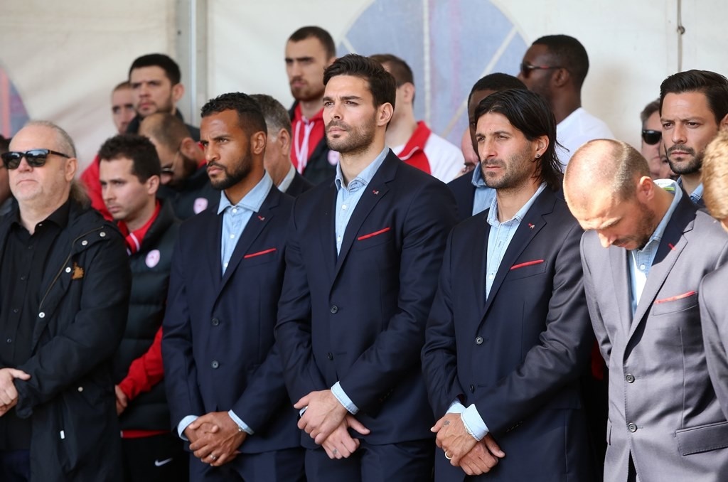 Ο Ολυμπιακός τίμησε τα θύματα της Θύρας 7