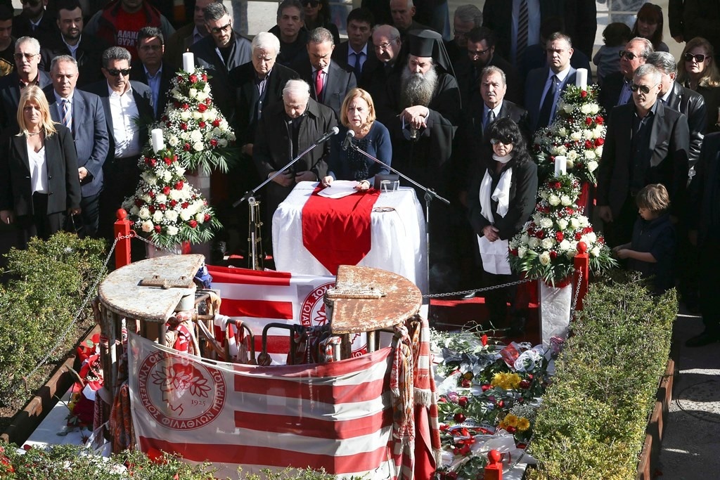 Ο Ολυμπιακός τίμησε τα θύματα της Θύρας 7