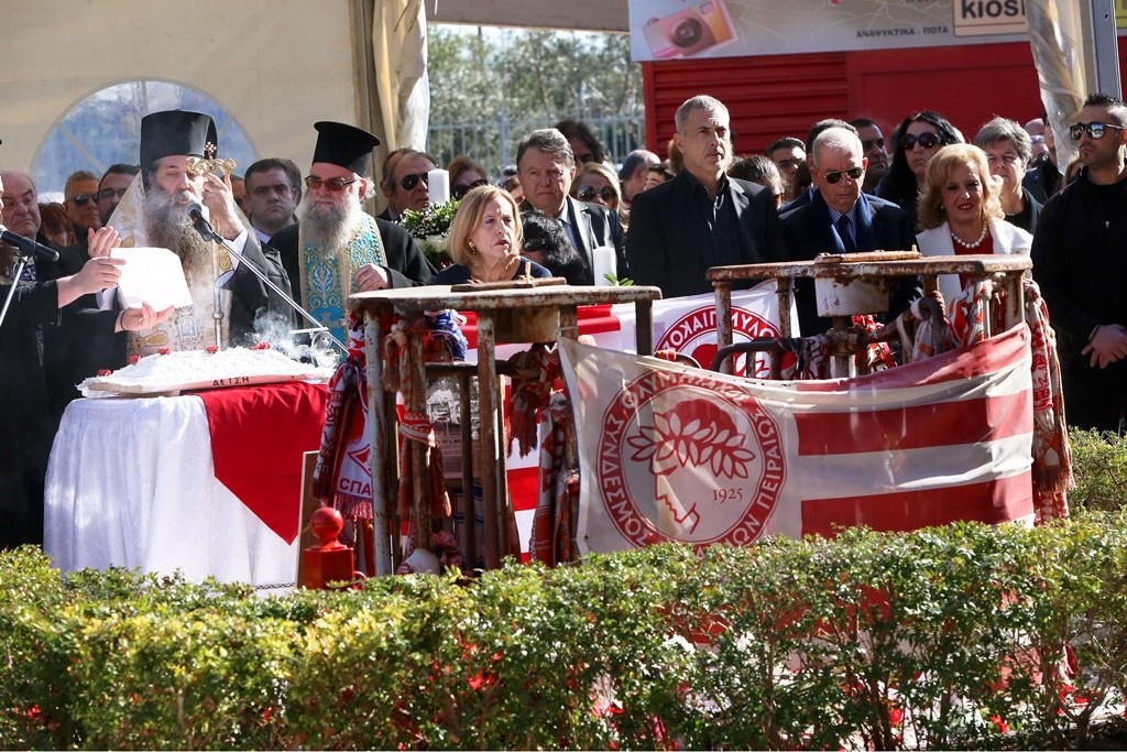 Ο Ολυμπιακός τίμησε τα θύματα της Θύρας 7