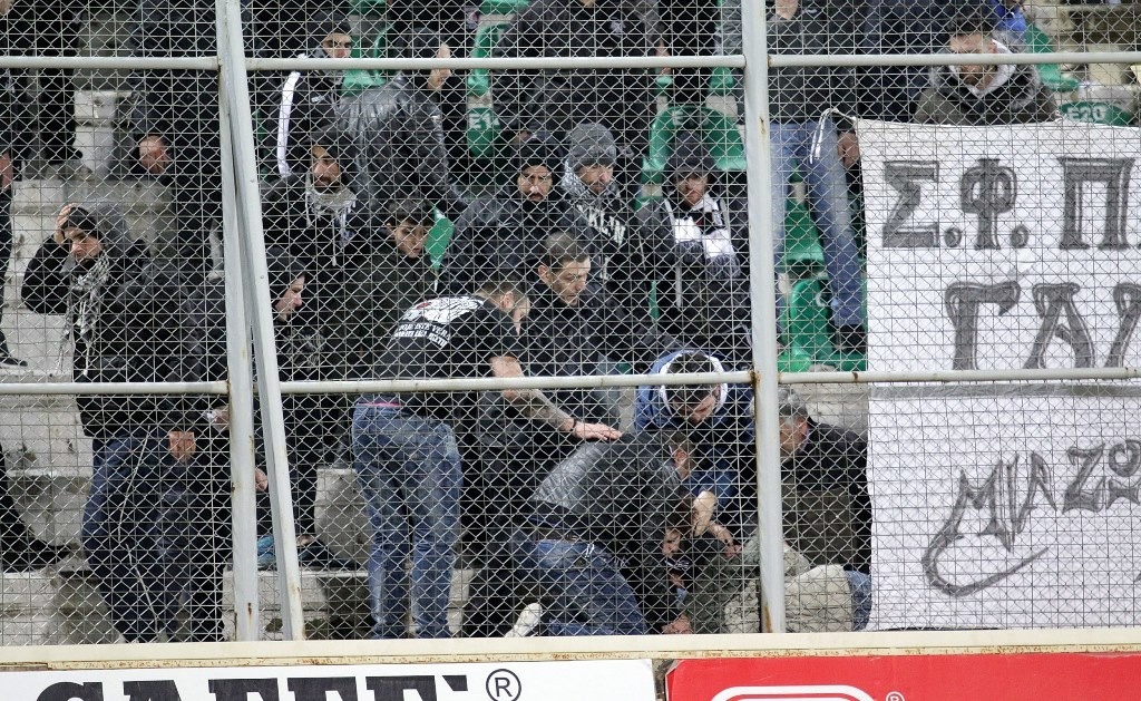 Σοκ στα Πηγάδια, οπαδός του ΠΑΟΚ έπεσε από την κερκίδα