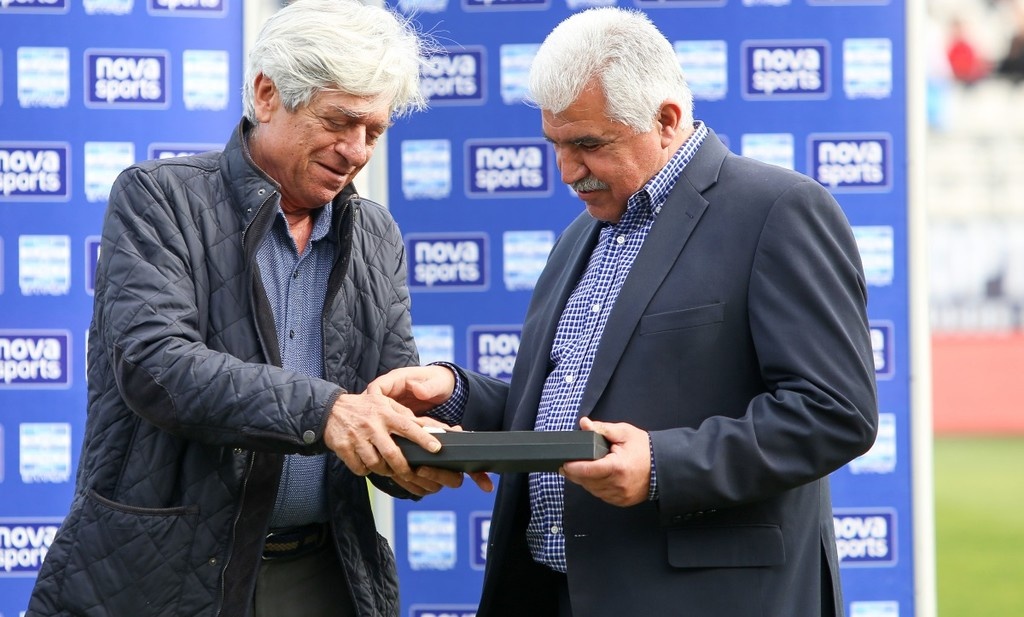 Βράβευσε τον Παράσχο ο Πλατανιάς