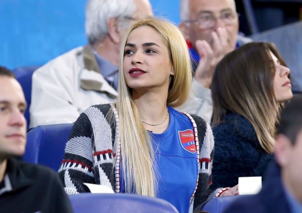 Οι ωραίες της Νέας Σμύρνης