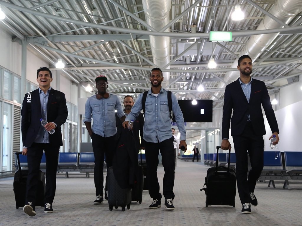 Ολυμπιακός: «Πέταξε» για την Πόλη (photos)