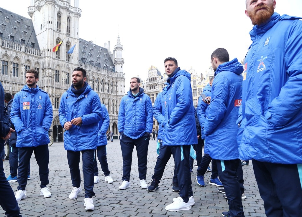 Οι Έλληνες δείχνουν… το δρόμο για το Μουντιάλ! (photos)