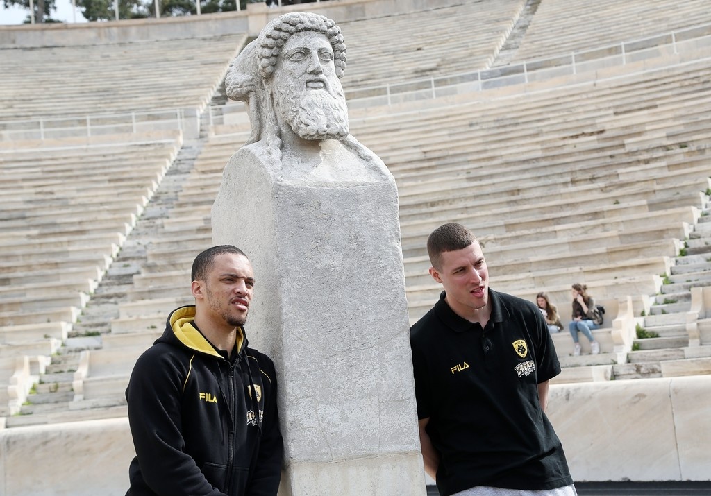 «Ξύπνησαν» μνήμες στο Καλλιμάρμαρο για την ΑΕΚ! (photos)