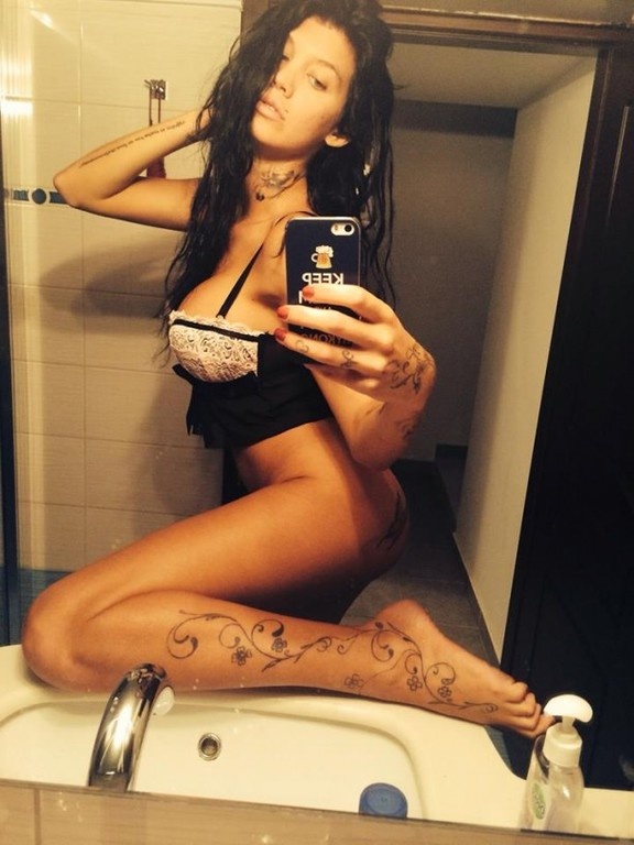 Πρώην πορνοστάρ και νυν τραγουδίστρια μπαίνει στο Survivor για να το... αναστατώσει!