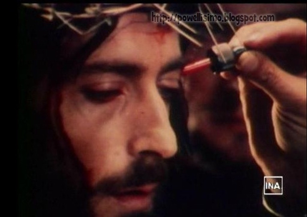 Για να βάψουμε το βλέφαρο