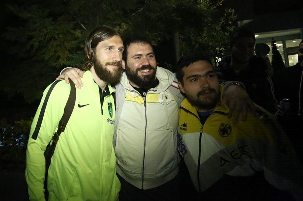 ΑΕΚ: Αποθέωση με Παντελίδη στο… τέρμα!