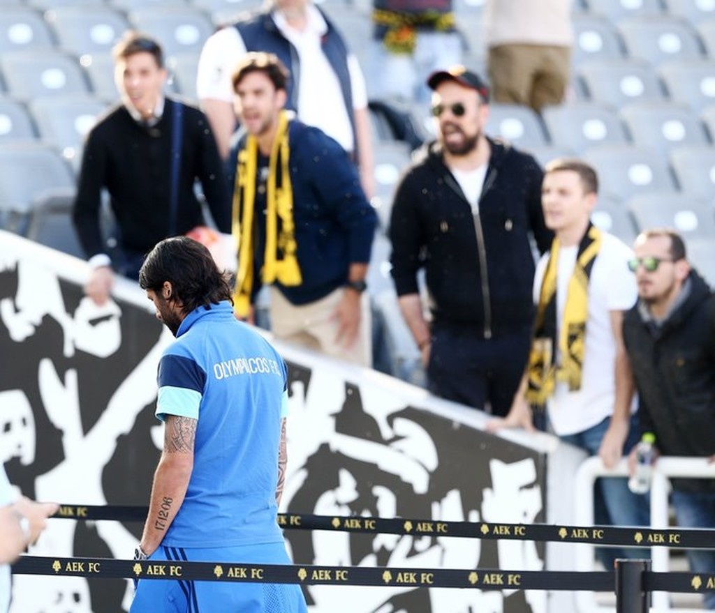 ΑΕΚ-Ολυμπιακός: Καρέ-καρέ οι εντάσεις του ΟΑΚΑ!