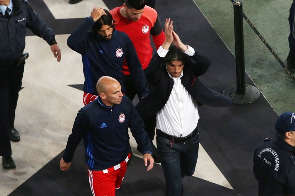 ΑΕΚ-Ολυμπιακός: Καρέ-καρέ οι εντάσεις του ΟΑΚΑ!