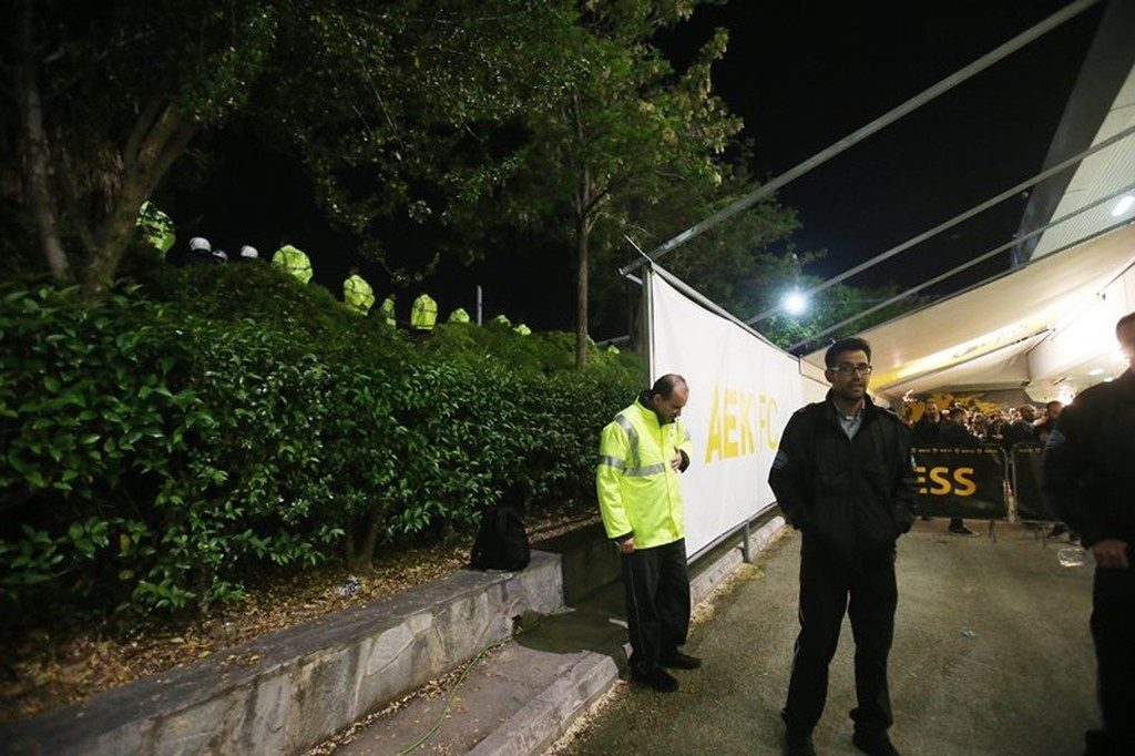 ΑΕΚ-Ολυμπιακός: Καρέ-καρέ οι εντάσεις του ΟΑΚΑ!