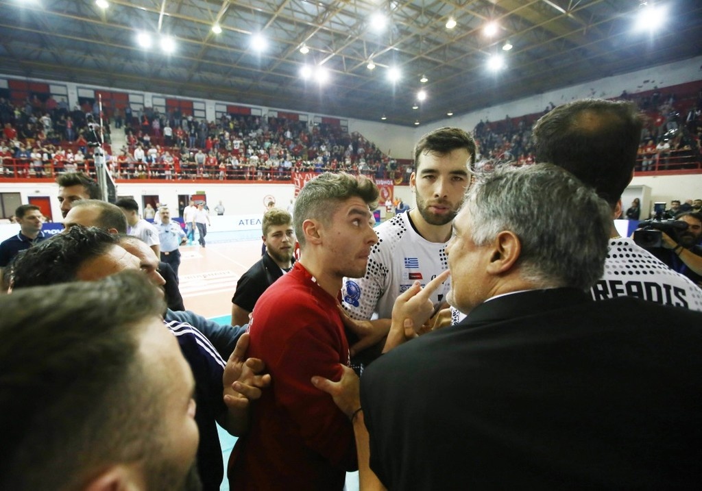 Ολυμπιακός-ΠΑΟΚ: Έτσι «αρπάχτηκαν» Αγκάμεζ-Ανδρεάδης