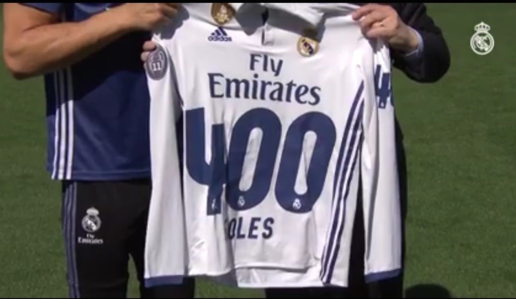 Ο Ρονάλντο με την φανέλα Νο 400! (photo+video)