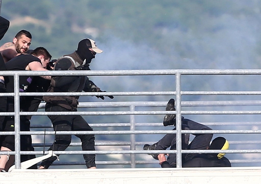 Τελικός Κυπέλλου: Σοκάρουν οι εικόνες με τα μαχαιρώματα οπαδών!