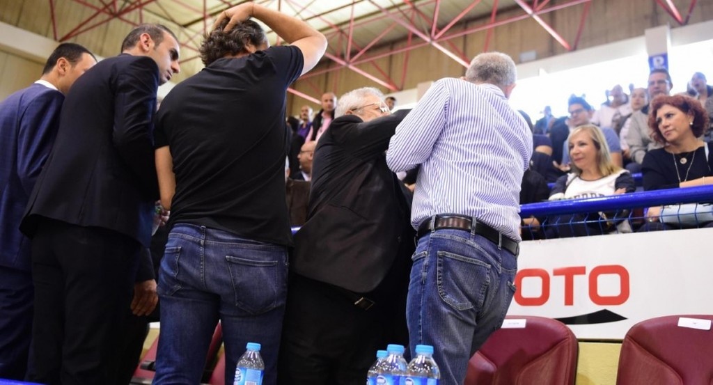 Έπαιξαν χαστούκια πρόεδροι ομάδων στην Τουρκία!