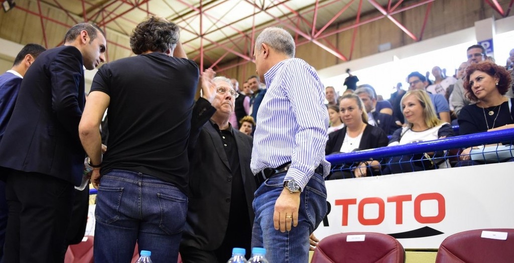 Έπαιξαν χαστούκια πρόεδροι ομάδων στην Τουρκία!