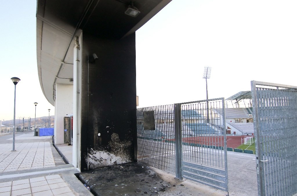 Τελικός Κυπέλλου: Σοκάρουν οι εικόνες με τα αίματα στο Πανθεσσαλικό!