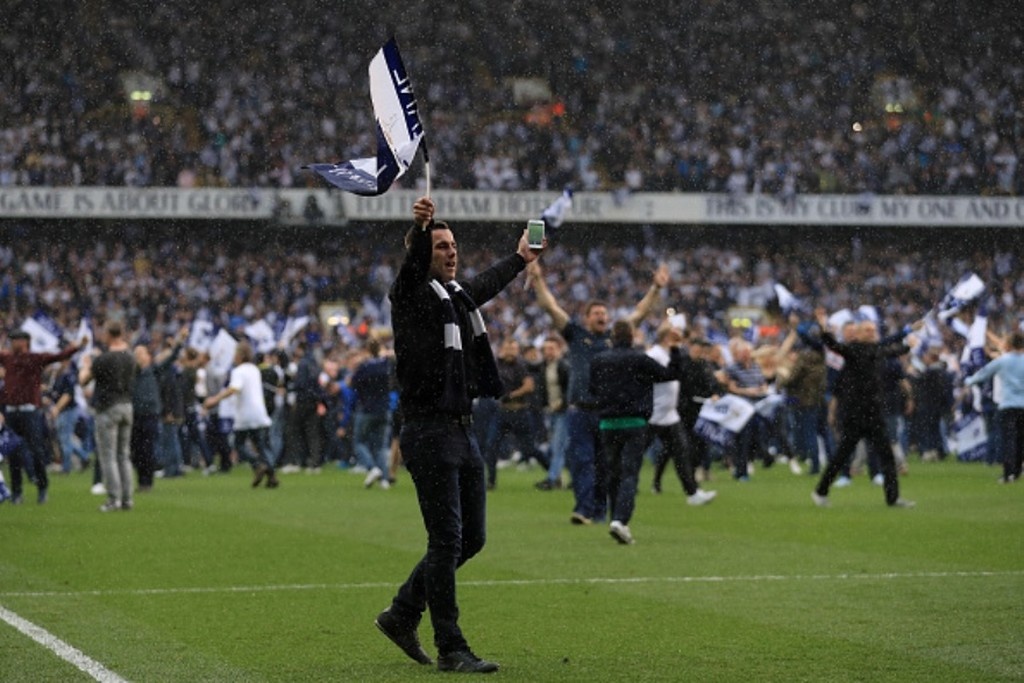 Τρομερές σκηνές: Χαμός στο «White Hart Lane» που κατεδαφίζεται μετά από 118 χρόνια