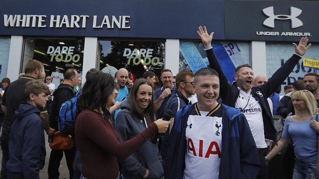 Τρομερές σκηνές: Χαμός στο «White Hart Lane» που κατεδαφίζεται μετά από 118 χρόνια