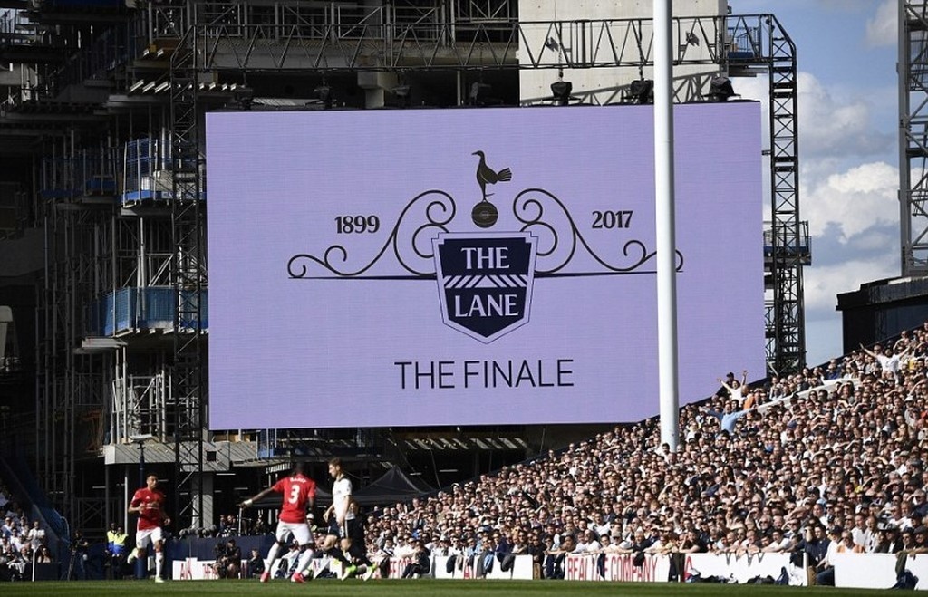 Τρομερές σκηνές: Χαμός στο «White Hart Lane» που κατεδαφίζεται μετά από 118 χρόνια