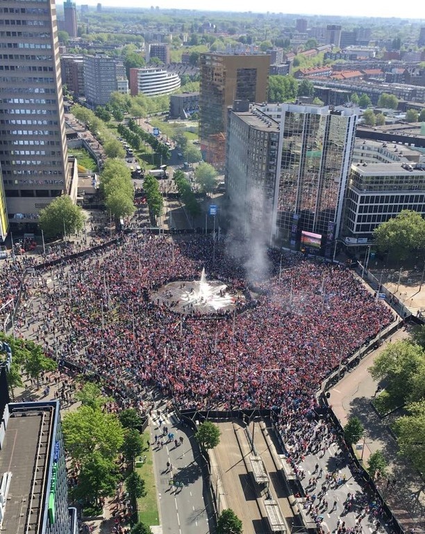 Βγήκαν στους δρόμους οι Ολλανδοί για την Φέγενορντ! (photos+video)