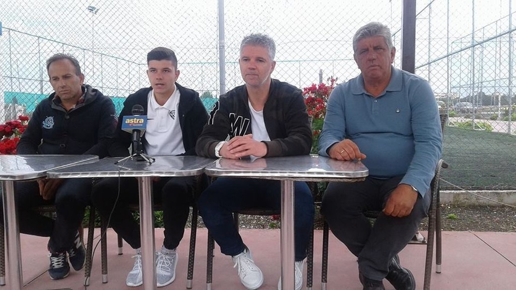 Ένα 15χρονο ελληνόπουλο στην Μπόχουμ!