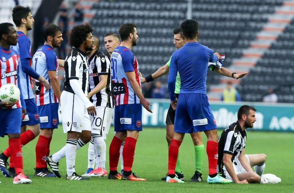 Έξαλλος ο Μασούντ - Δείτε τι έκανε στην Τούμπα
