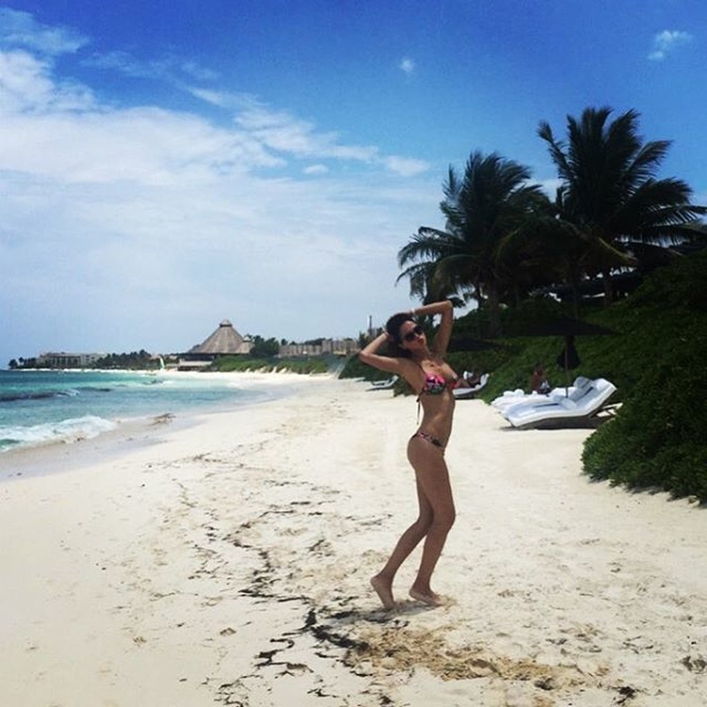 Ελληνίδα κουκλάρα τα… πέταξε έξω και μας τρέλανε στο Instagram!