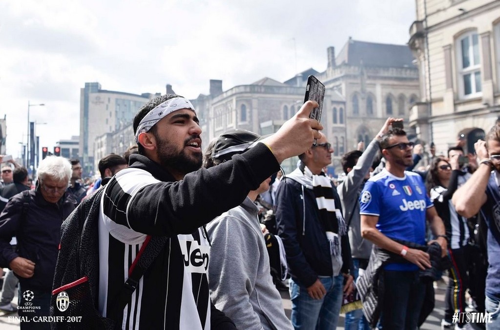 Τελικός Τσάμπιονς Λιγκ: Μια ζέβρα δίνει τον ρυθμό! (photos+video)