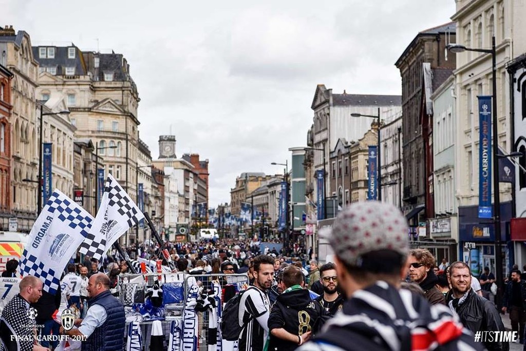 Τελικός Τσάμπιονς Λιγκ: Μια ζέβρα δίνει τον ρυθμό! (photos+video)