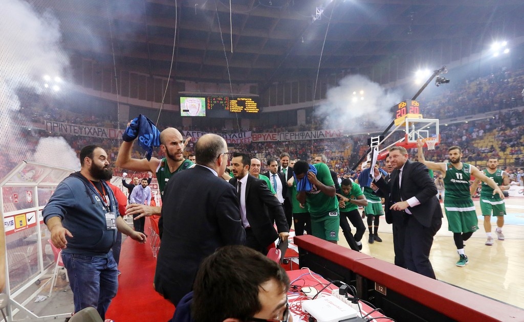 Σοκαριστικές εικόνες! Σκηνικό πολέμου στο ΣΕΦ (photos)