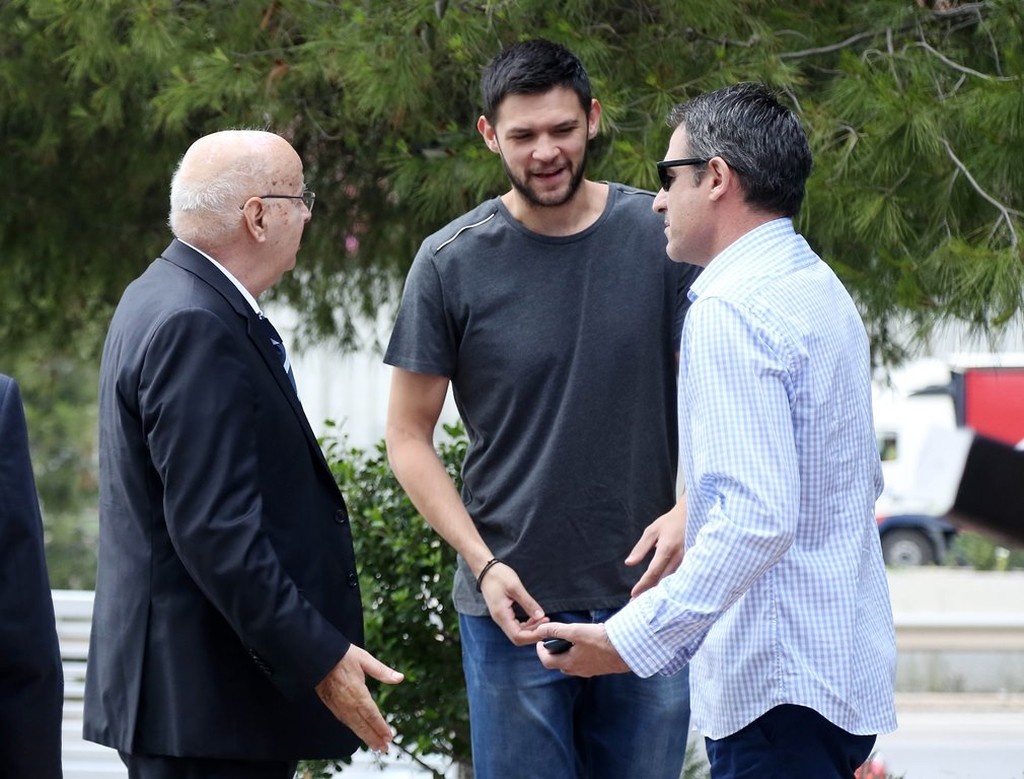 Βασιλακόπουλος: «Μια ομάδα ξεκινά από τους παίκτες»