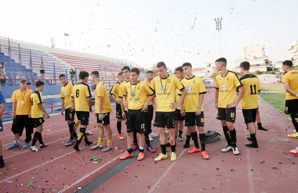 Σήκωσε κούπα η Κ19 του ΟΦΗ (photos)