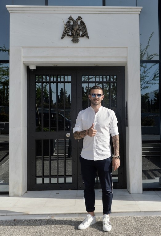 ΑΕΚ: Στα γραφεία της ΠΑΕ ο Λιβάγια! (photos)