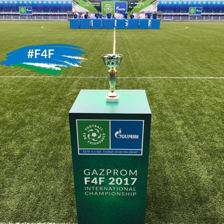 Football for Friendship: Τα παιδιά έβαλαν γκολ στη φιλία