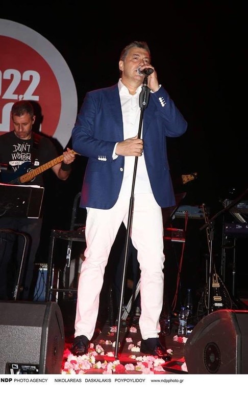 Νίκος Μακρόπουλος και Σταμάτης Γονίδης «βούλιαξαν» την παραλιακή