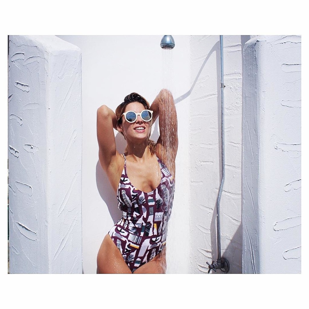 Ελληνίδα παρουσιάστρια κολάζει με την κορμάρα της το Instagram!