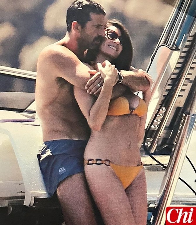 Καυτές πόζες του Μπουφόν με την Ντ’ Αμίκο