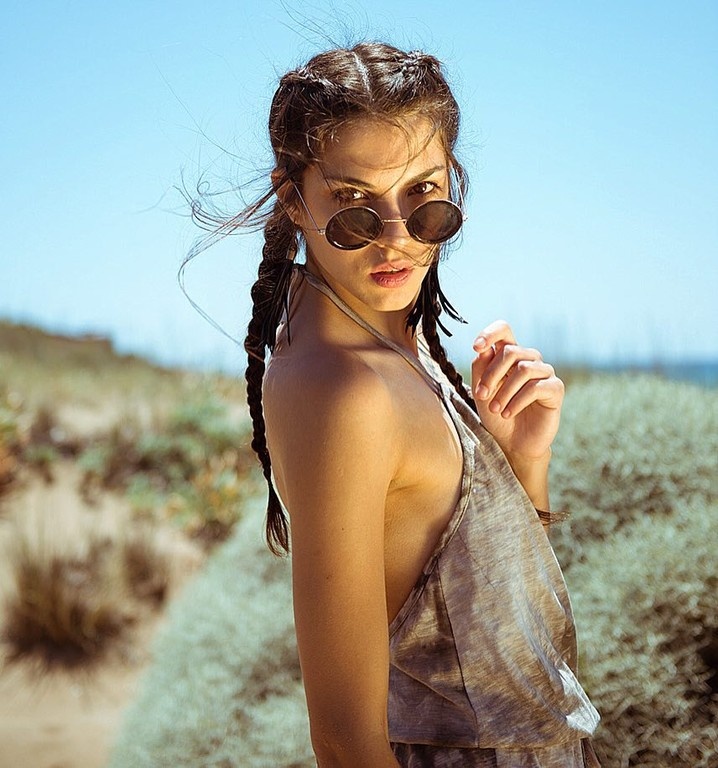 Μοιράζει… πόνο με την Rodeo κορμάρα της η Άννα Μαρία Βέλλη