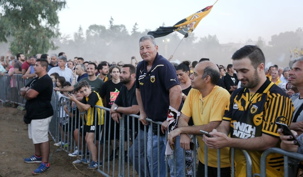 Η ΑΕΚ επιστρέφει σπίτι της και η Νέα Φιλαδέλφεια θύμισε κάτι από τα παλιά! (photos)