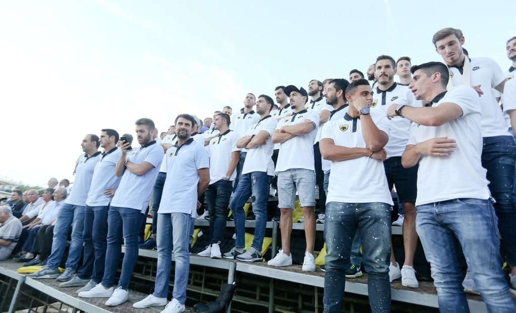 Η ΑΕΚ επιστρέφει σπίτι της και η Νέα Φιλαδέλφεια θύμισε κάτι από τα παλιά! (photos)