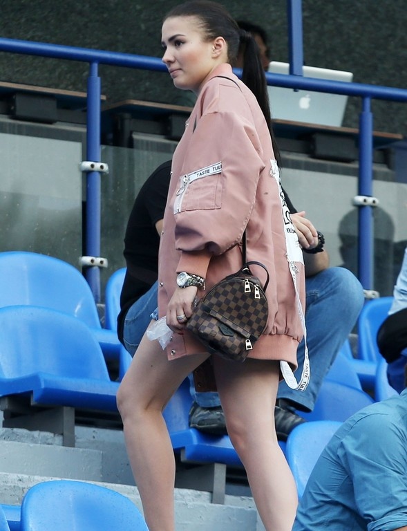 Εξέδρα-φωτιά η Ολιμπίκ Ντόνετσκ (photos)