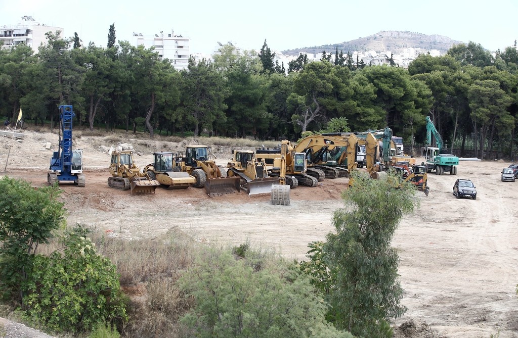 Έπιασαν δουλειά οι μπουλντόζες για την «Αγιά Σοφιά» (photos)