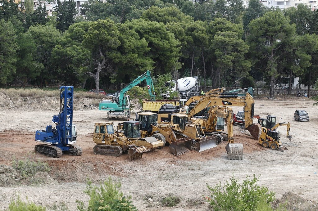 Έπιασαν δουλειά οι μπουλντόζες για την «Αγιά Σοφιά» (photos)
