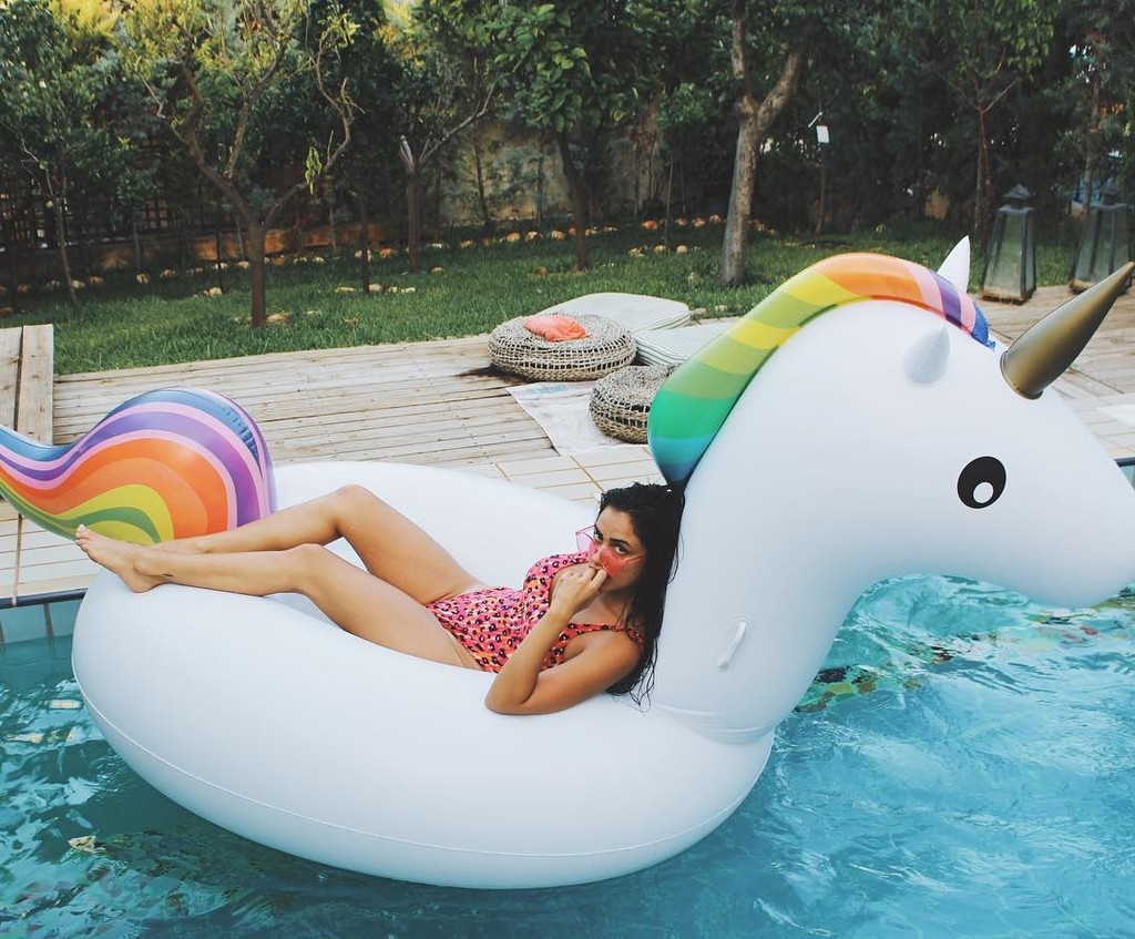 Ελληνίδα ηθοποιός μοιράζει… πόνο με την κορμάρα της!