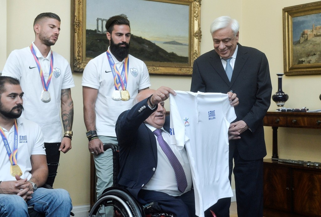 Βράβευση της Εθνικής Ομάδας Στίβου ΑμεΑ από Παυλόπουλο (photos)